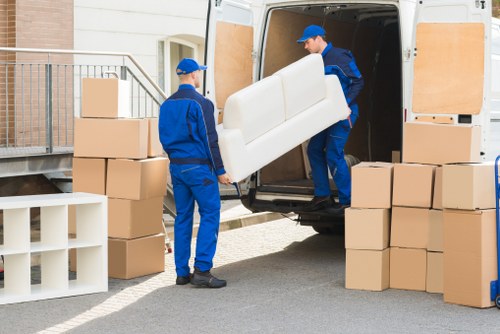 Removal companies in Chelsea supporting a residential move