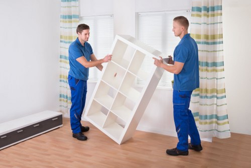 Packing and loading services for flat removals in Chelsea